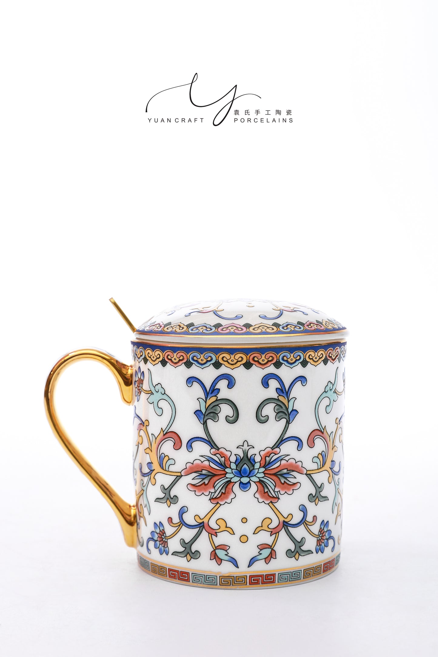 Traditional Chinese Famille-rose Blue Mug